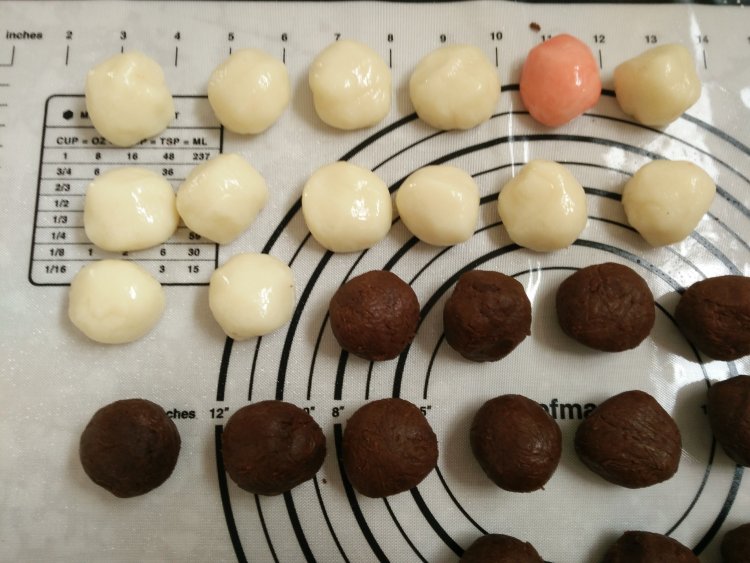 花朵冰皮月饼步骤8