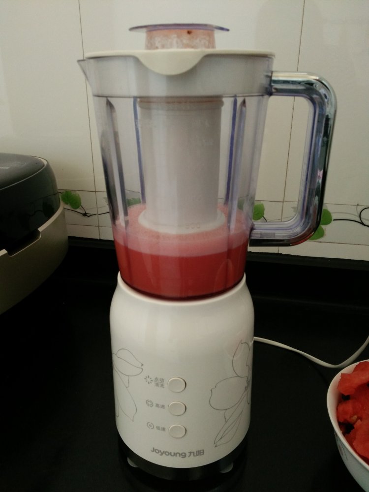 西瓜牛奶果冻步骤2