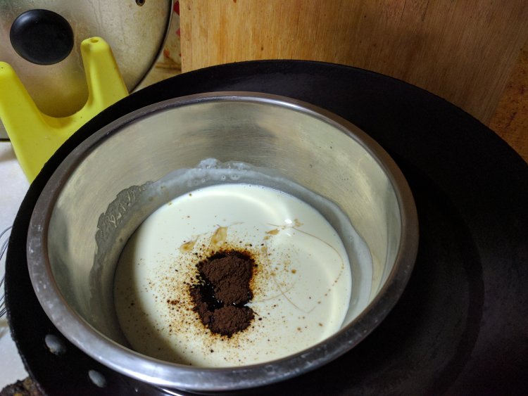 咖啡乳酪戚风蛋糕步骤3