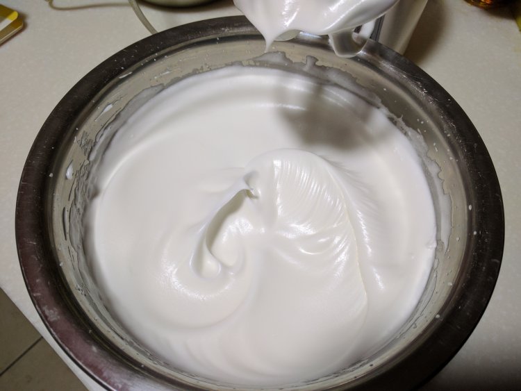 咖啡乳酪戚风蛋糕步骤9