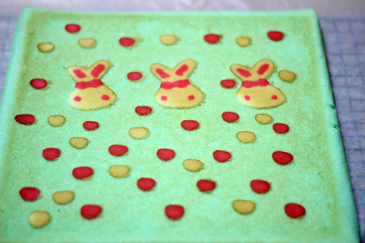 复活节小兔彩绘蛋糕卷步骤13