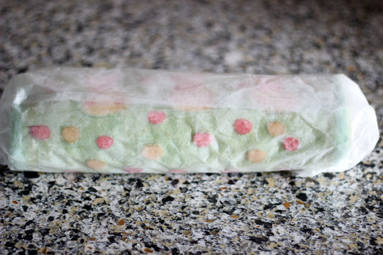 复活节小兔彩绘蛋糕卷步骤16