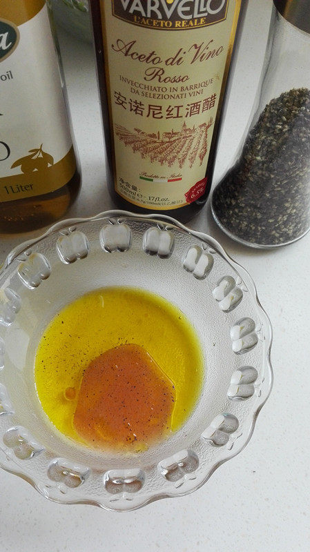 白奶酪蔬菜沙拉步骤5