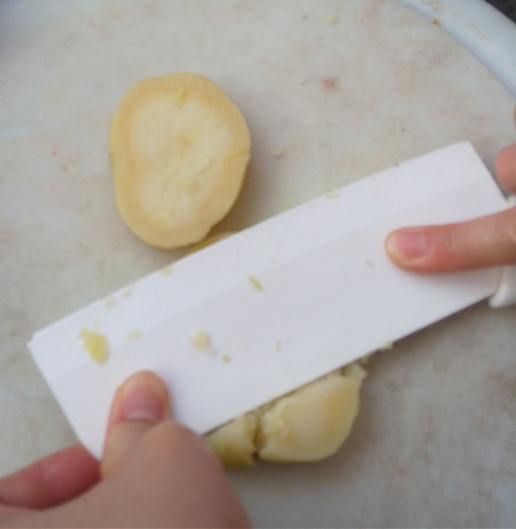 #美味的朋友#腊肠土豆步骤3
