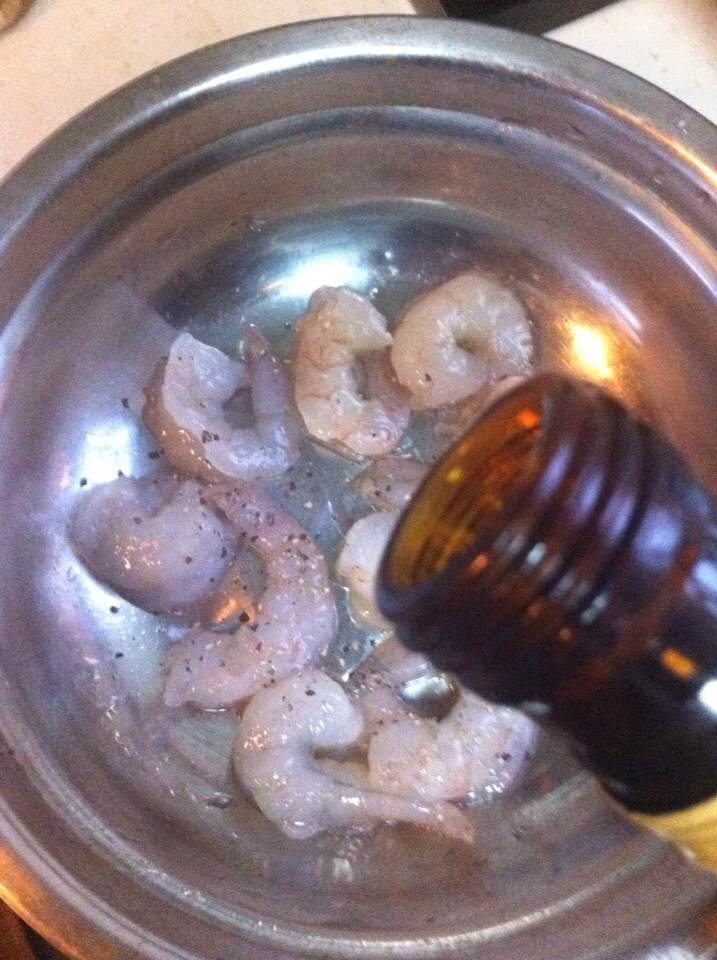 藜麦鲜虾色拉步骤4