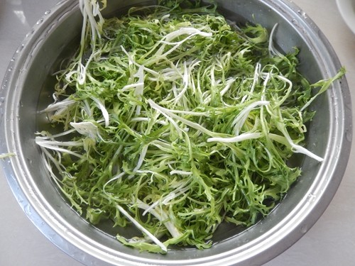 蘸酱豆皮卷步骤1