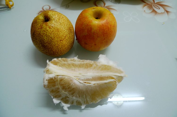 玉米味水果沙拉步骤1
