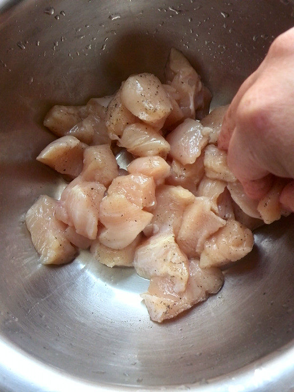 鸡肉玉米沙拉步骤2