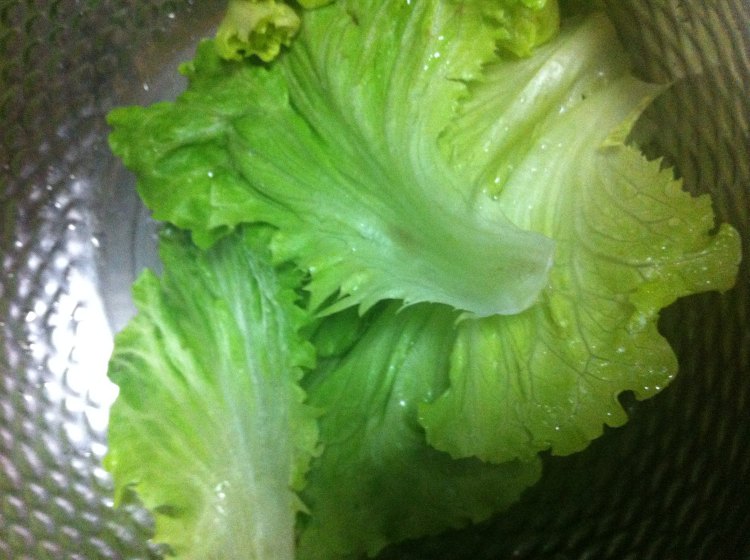 生菜火腿色拉步骤1