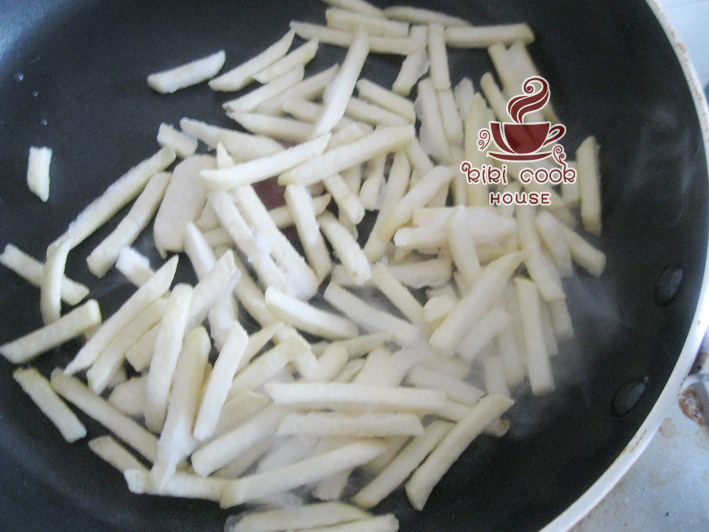 干煸薯条生菜沙拉步骤2