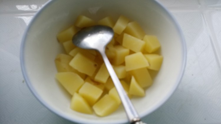 土豆火腿鸡蛋沙拉步骤6