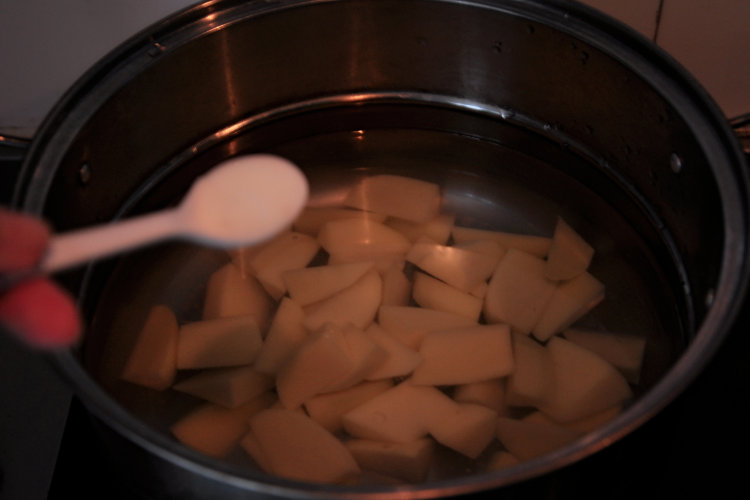 巴西式土豆沙拉步骤2