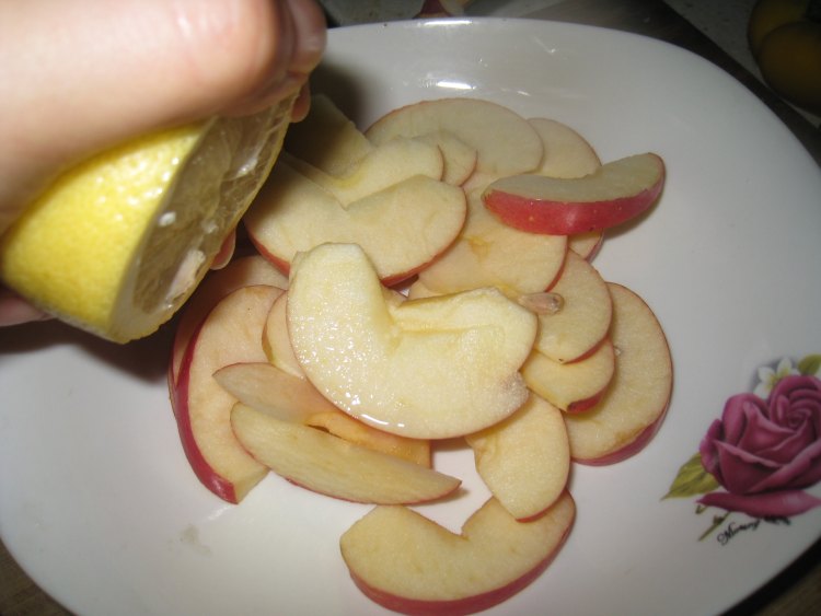 苹果生菜沙拉步骤3