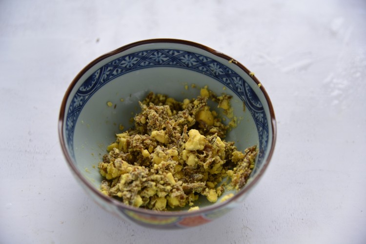 鲮鱼蛋杯步骤6