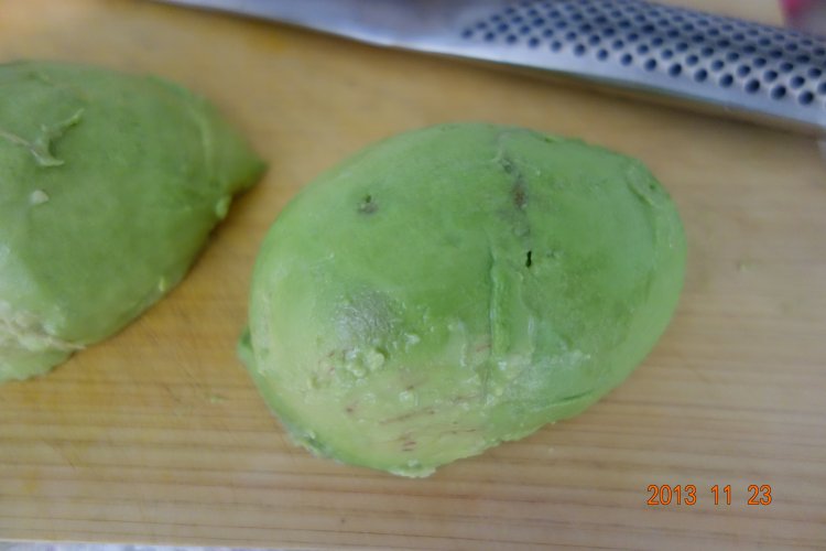 番茄牛油果沙拉步骤6
