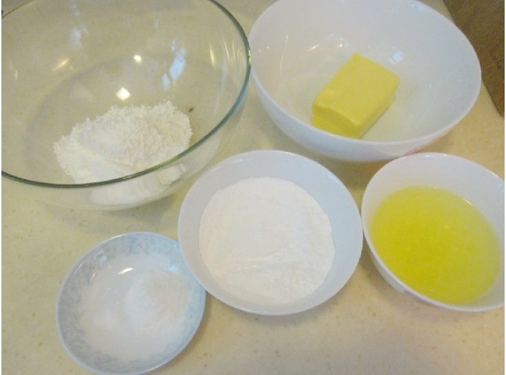脆皮薄饼杂果卷步骤1