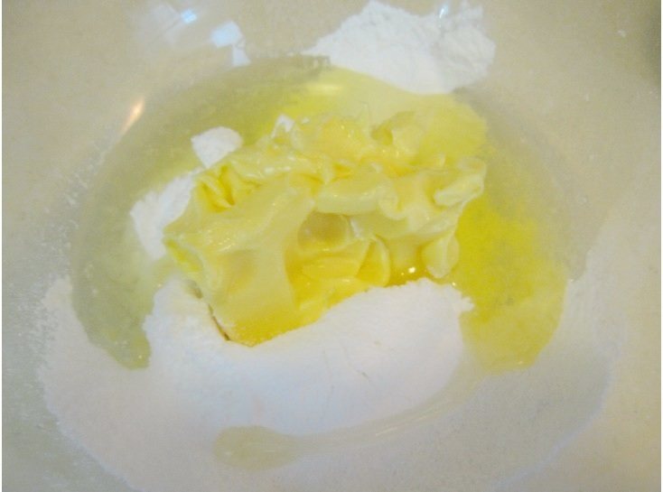 脆皮薄饼杂果卷步骤4