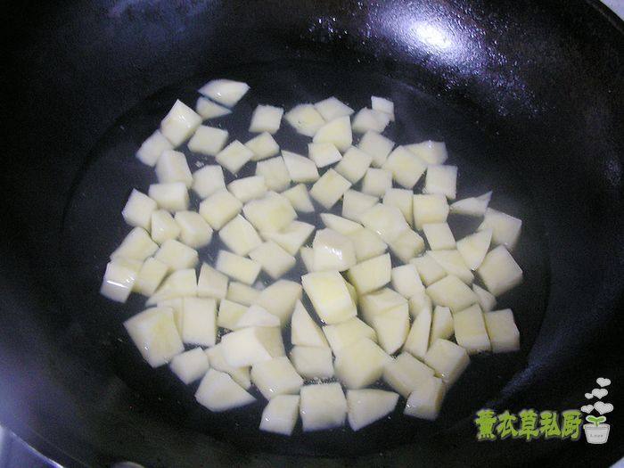 鲜虾鳄梨沙拉步骤3