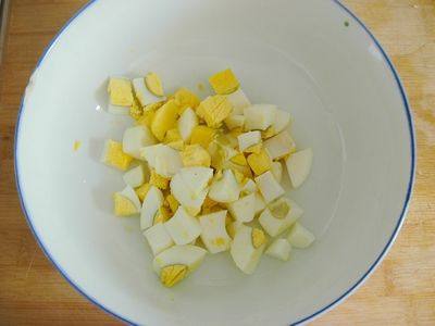 土豆草莓沙拉步骤1