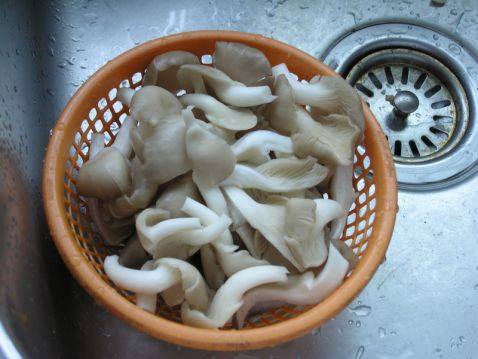 黄豆蘑菇沙拉步骤1