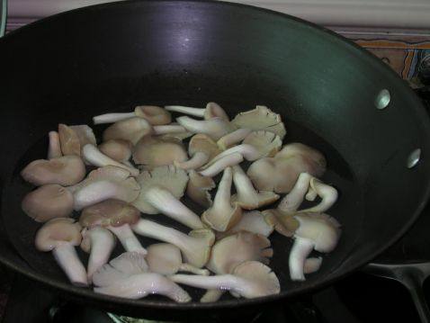 蘑菇紫甘蓝沙拉步骤1
