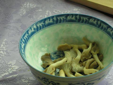 蘑菇紫甘蓝沙拉步骤2