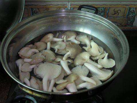 蘑菇西芹沙拉步骤4
