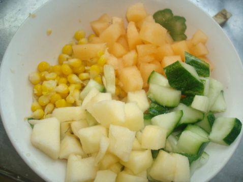 玉米水果沙拉步骤5