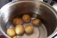 薯片土豆沙拉步骤1