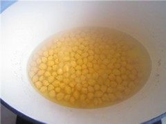 麻酱鹰嘴豆沙拉步骤1