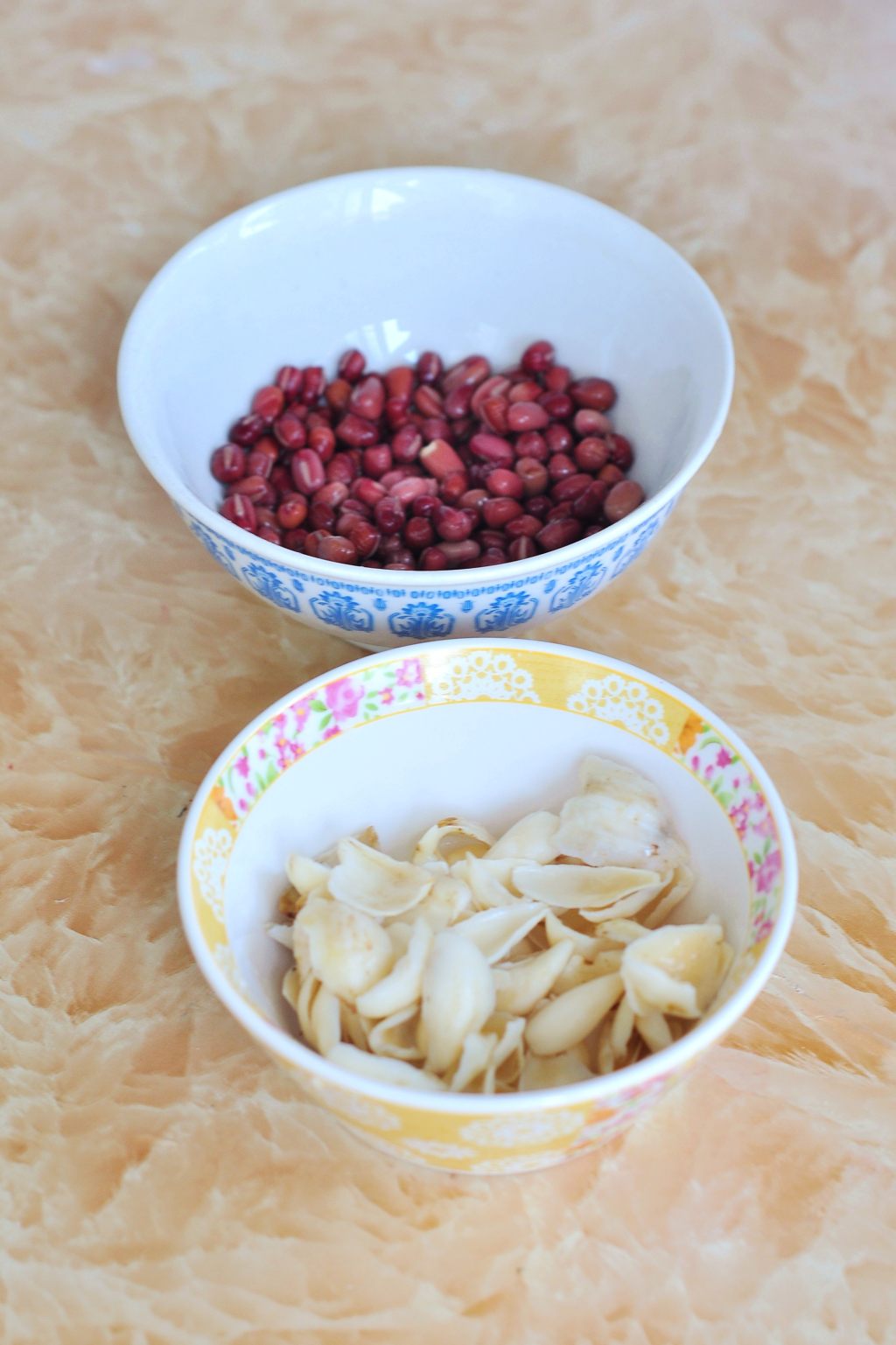 百合红豆浆步骤1
