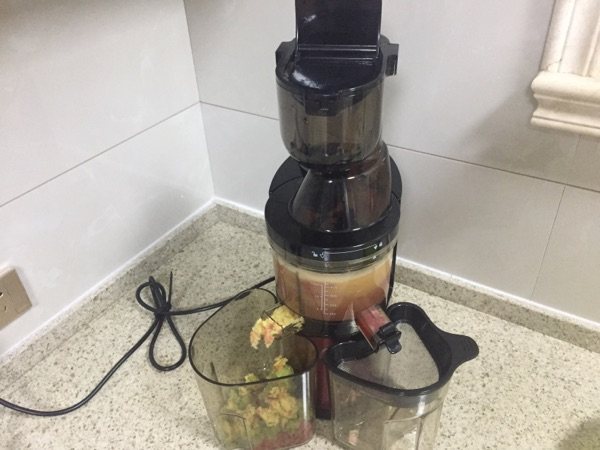 黄瓜苹果番茄汁步骤5