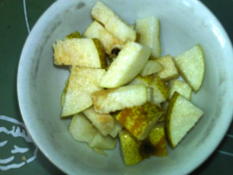 白菜甜菜根梨饮步骤2