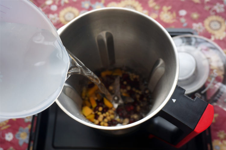 红腰豆南瓜豆浆步骤3