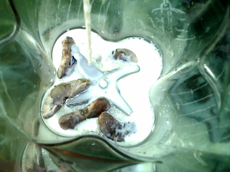 菱角奶饮步骤3