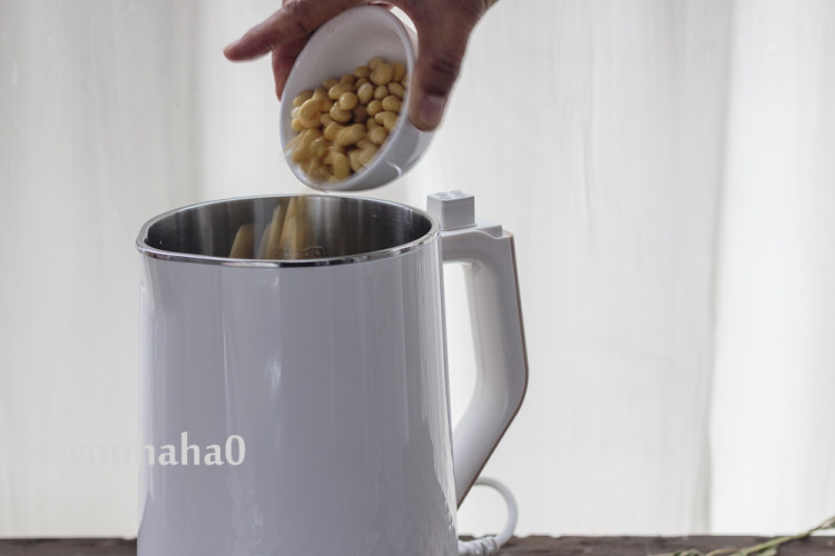 抹茶豆浆奶茶步骤2