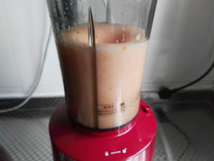 益生菌胡萝卜梨汁步骤4