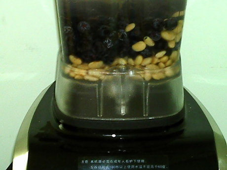 葡萄熟豆豆浆步骤5