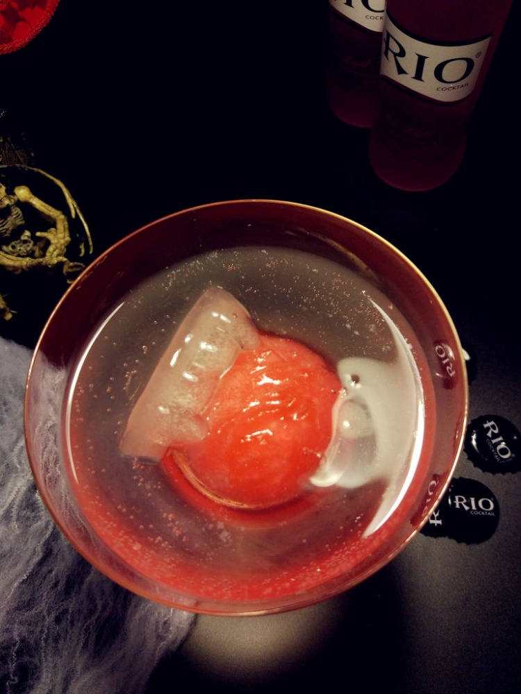 Bloody Kiss 派对鸡尾步骤5