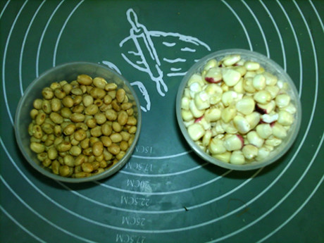 糯玉米豆浆步骤1