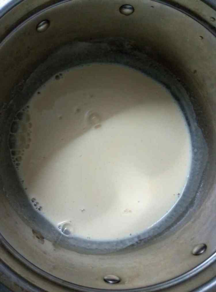 奶香味浓重的奶茶步骤3