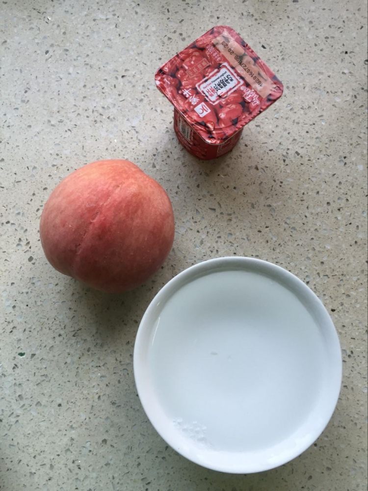 酸奶鲜桃冰饮步骤1