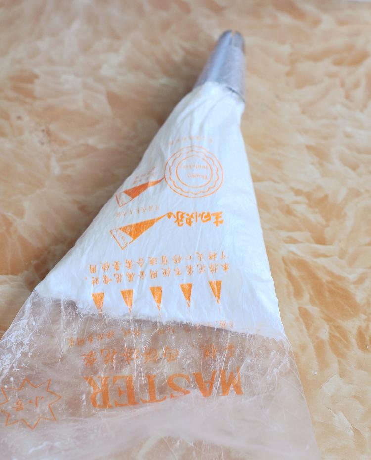 双色雪顶鸡尾酒步骤4