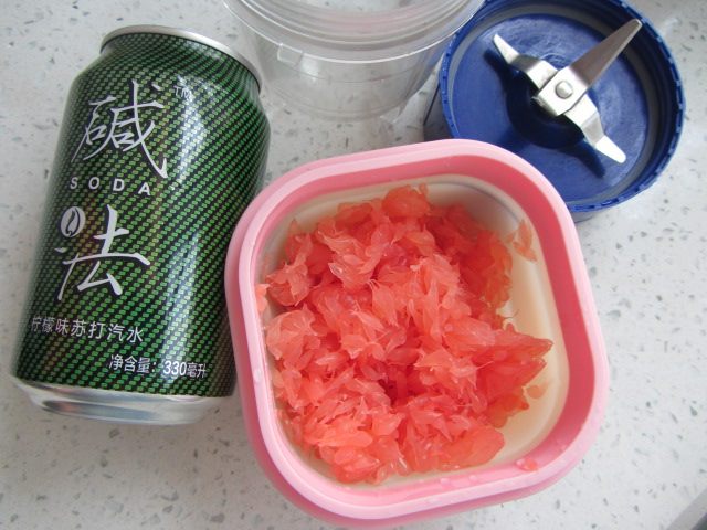 碱法西柚汁步骤1