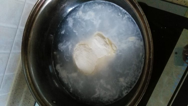 鸡尾酒双层布丁步骤1