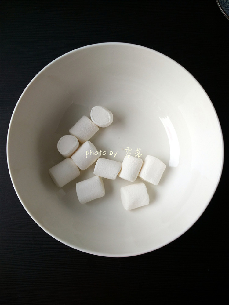 蓝莓鸡尾酒步骤6