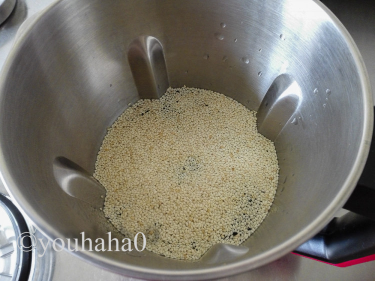 芝麻黑豆浆步骤3