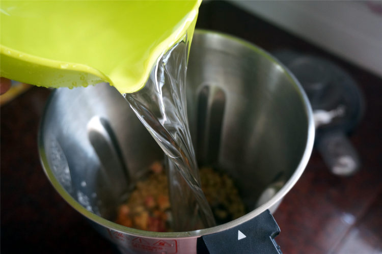 玫瑰茉莉豆浆步骤3