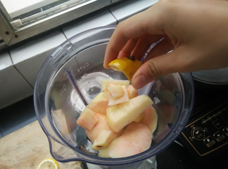 夏日蜜桃黄瓜饮步骤5
