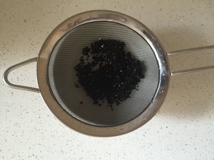黑芝麻牛奶豆浆步骤2